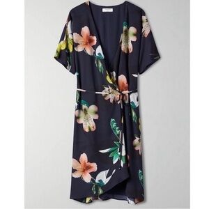 Aritzia Babaton‎ Wallace Floral Wrap Dress xxs